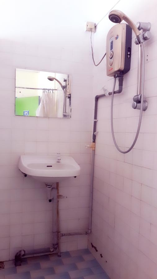 Hotel Makmur Kuantan Bagian luar foto